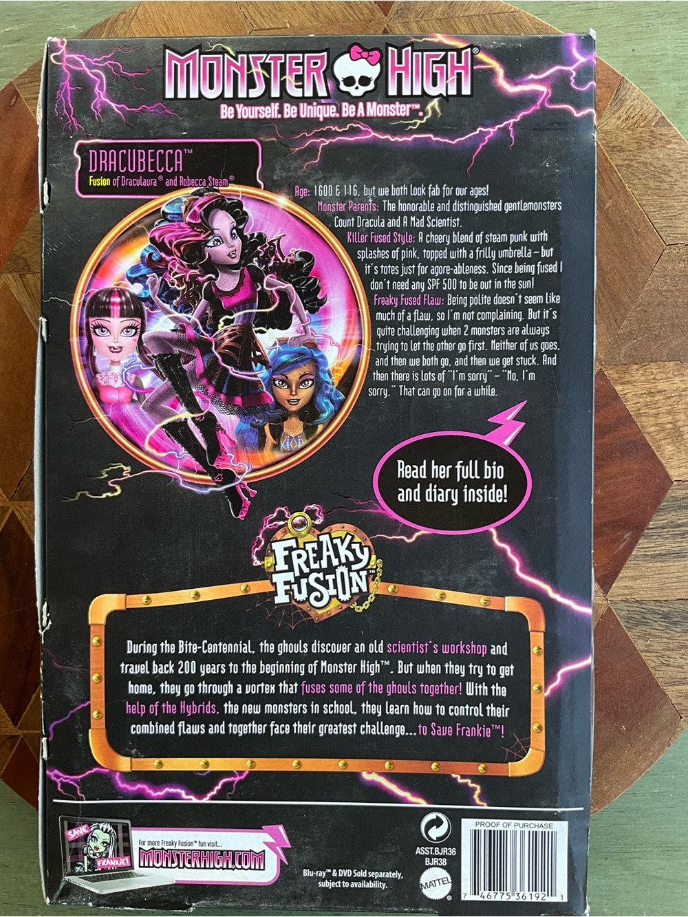 Monster High Draculaura Fusion Doll - Pink, Black & Blue Accents - Picture 4 of 8
